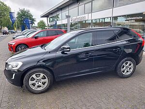 Volvo  Momentum 2WD