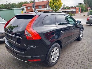 Volvo  Momentum 2WD