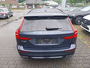 Volvo  Kombi R Design Recharge Plug-In Hybrid AWD