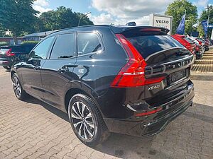 Volvo  B4 Plus Dark 2WD 'Panoramadach'