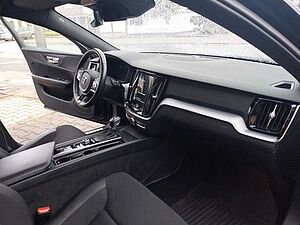 Volvo  D3 Kombi Momentum Pro Abstandstempomat