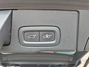 Volvo  Inscription AWD B4
