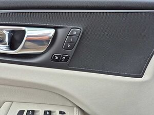 Volvo  Inscription AWD B4