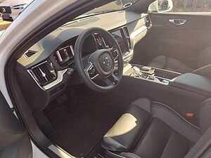 Volvo  Ultimate AWD
