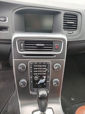 Volvo  D5 Kombi Momentum