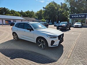 Volvo  Ultimate Dark AWD B4