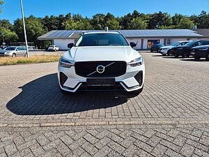 Volvo  Ultimate Dark AWD B4