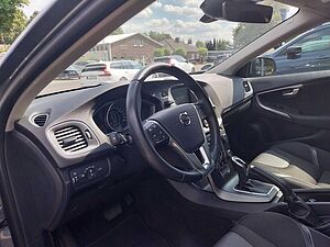 Volvo  Momentum Automatik