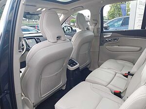 Volvo  T8 Ultra Dark Plug-In Hybrid AWD B&W Sound