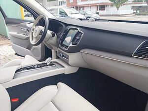 Volvo  T8 Ultra Dark Plug-In Hybrid AWD B&W Sound