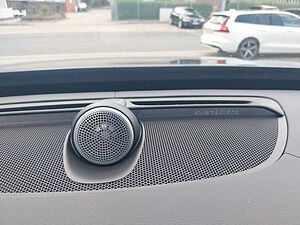 Volvo  T8 Ultra Dark Plug-In Hybrid AWD B&W Sound