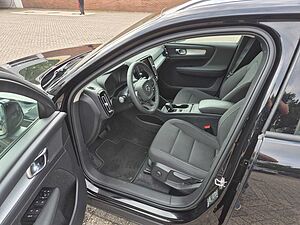 Volvo  Momentum Pro 2WD T3