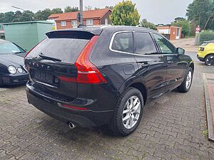 Volvo  B4 Momentum Pro AWD, AHK