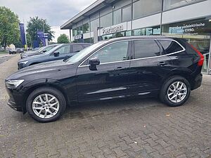Volvo  B4 Momentum Pro AWD, AHK