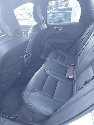 Volvo  B5 R Design AWD