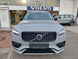 Volvo  Plus Dark Recharge Plug-In Hybrid AWD