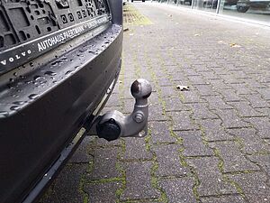 Volvo  B4 Ultra Black Edition 2WD