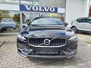 Volvo  B4 Cross Country Plus AWD Pano. AHK