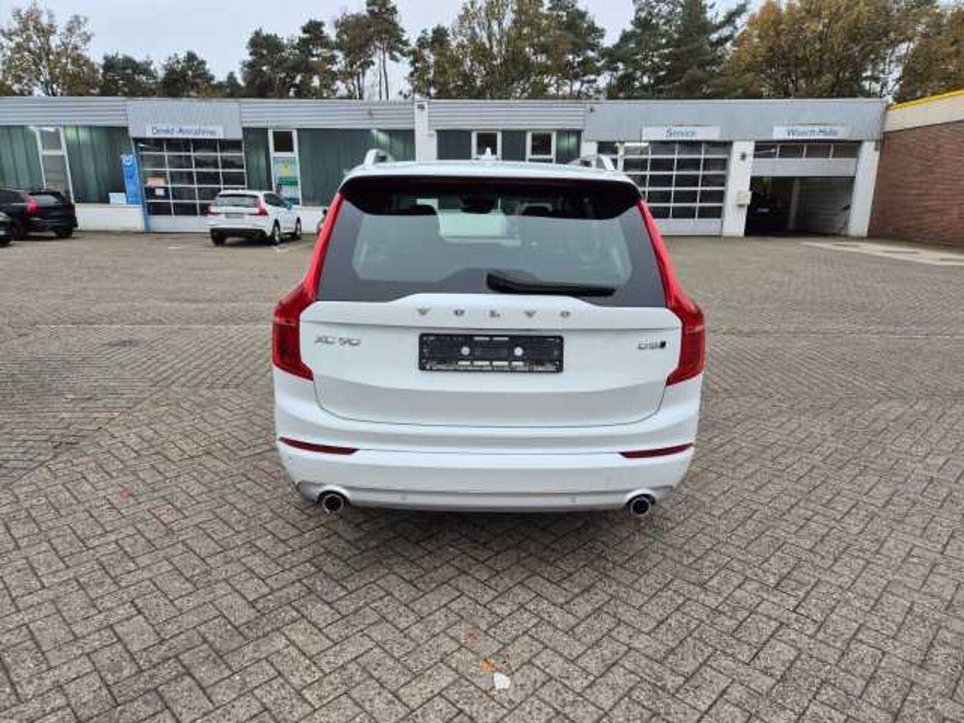 Volvo  D5 Momentum AWD, LED, AHK, Navi