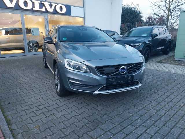 Volvo  D4 Cross Country Summum Standheizung ACC