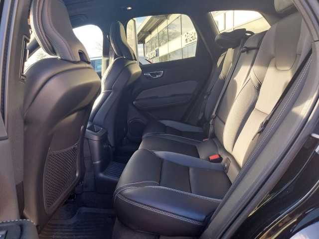 Volvo  Plus Black Edition Recharge Plug-In Hybrid