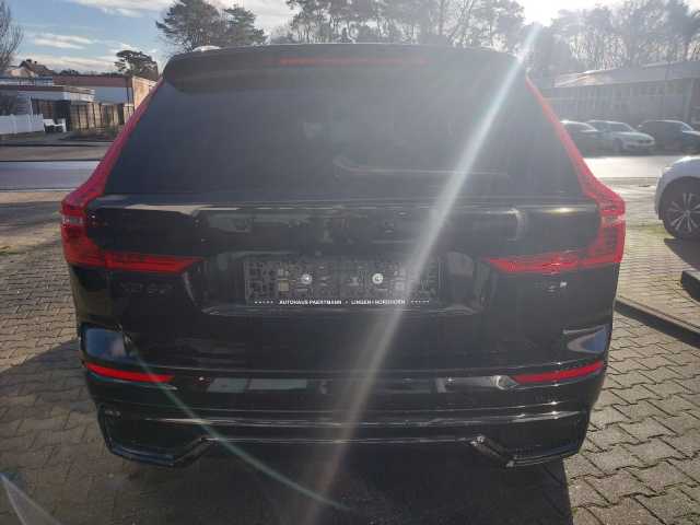 Volvo  Plus Black Edition Recharge Plug-In Hybrid