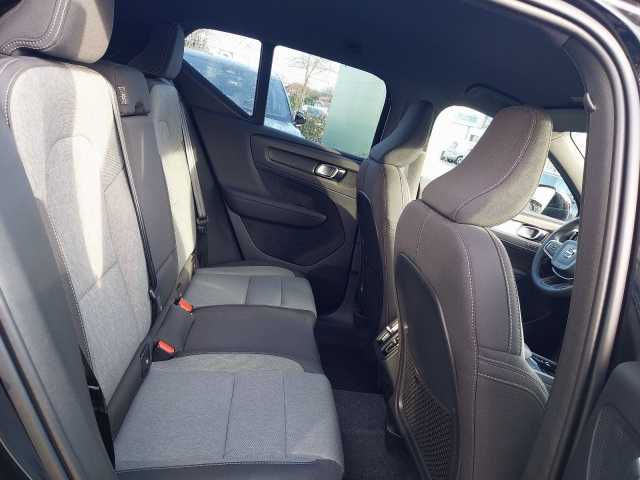 Volvo  B4 Plus Dark 2WD