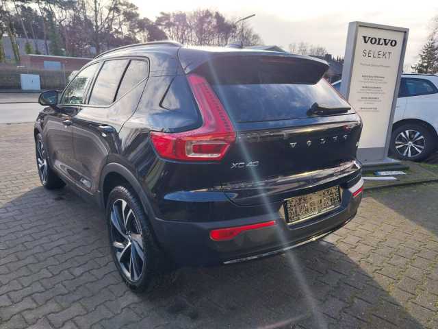 Volvo  B4 Plus Dark 2WD