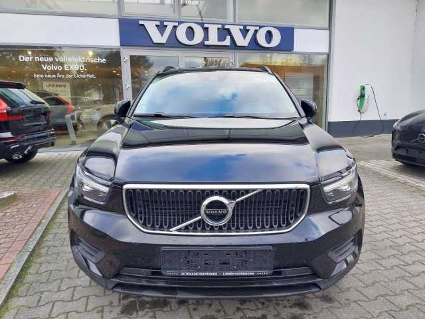 Volvo  T3 Momentum Core 2WD