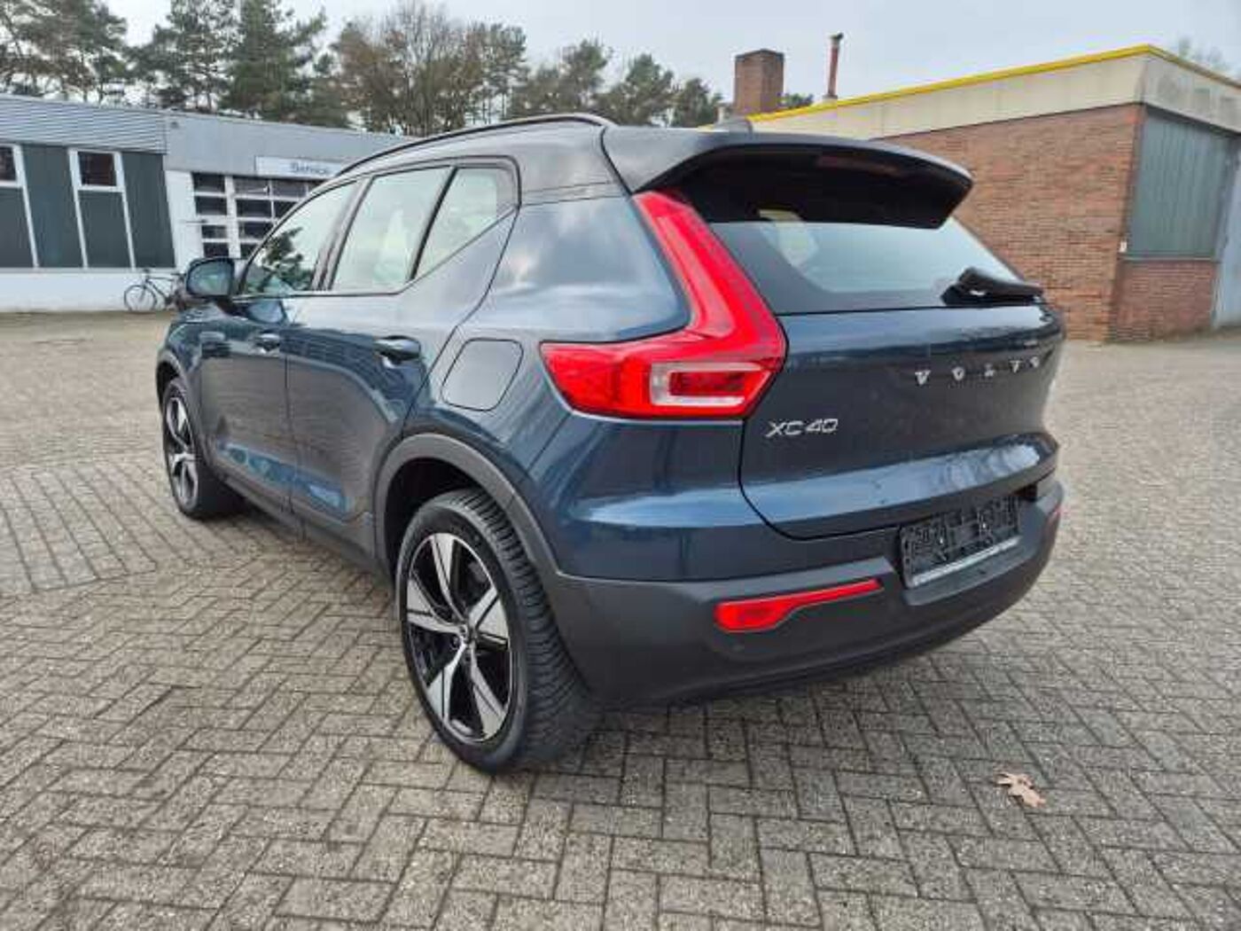 Volvo  Plus Recharge Pure Electric 2WD