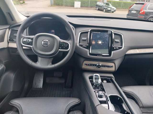 Volvo  Ultimate Bright Recharge Plug-In Hybrid AWD