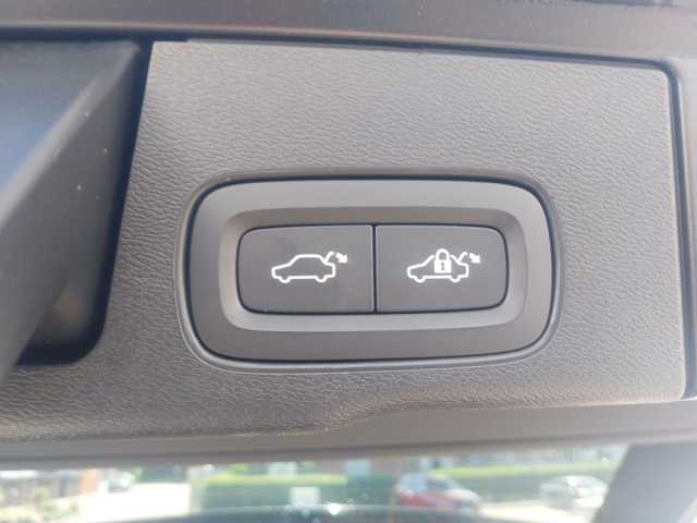 Volvo  B4 Inscription Panoramadach, ACC,