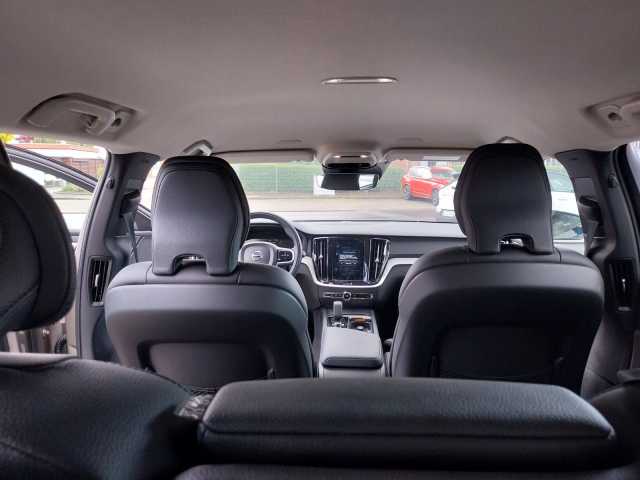 Volvo  B4 D AWD Pro Auto