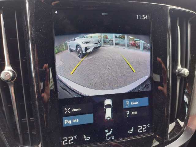Volvo  B4 D AWD Pro Auto
