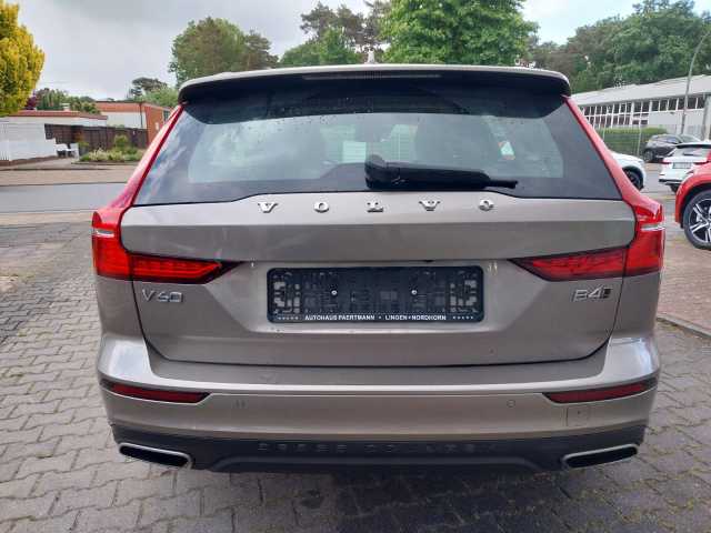 Volvo  B4 D AWD Pro Auto