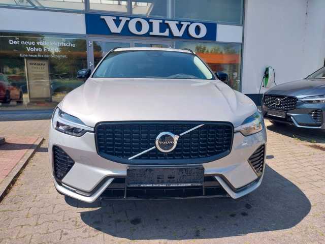 Volvo  B4 Plus Dark 2WD