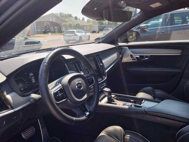 Volvo  D5 R-Design AWD 'Luftfahrwerk, Panorama'