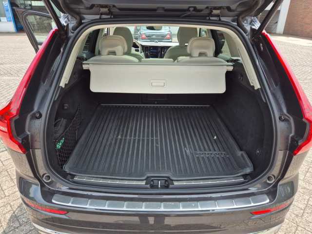 Volvo  Inscription AWD B5 Diesel
