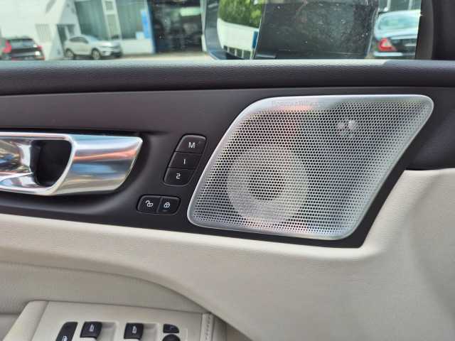 Volvo  Inscription AWD B5 Diesel