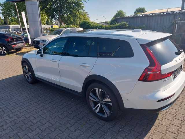 Volvo  Ultimate AWD