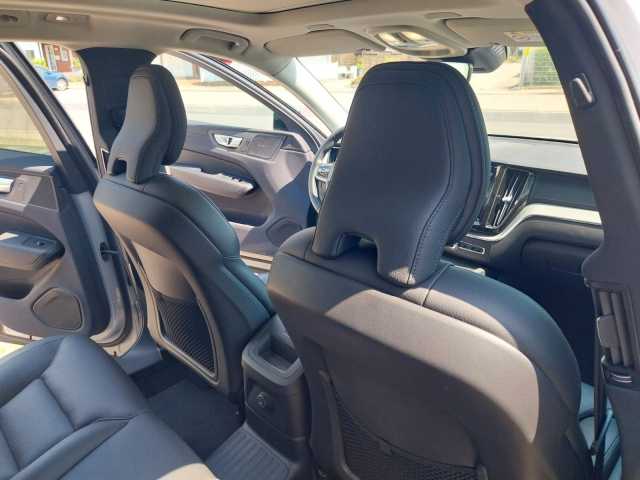 Volvo  Ultimate Dark Recharge Plug-In Hybrid AWD