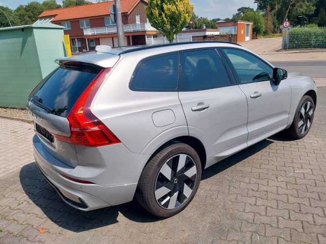 Volvo  Ultimate Dark Recharge Plug-In Hybrid AWD