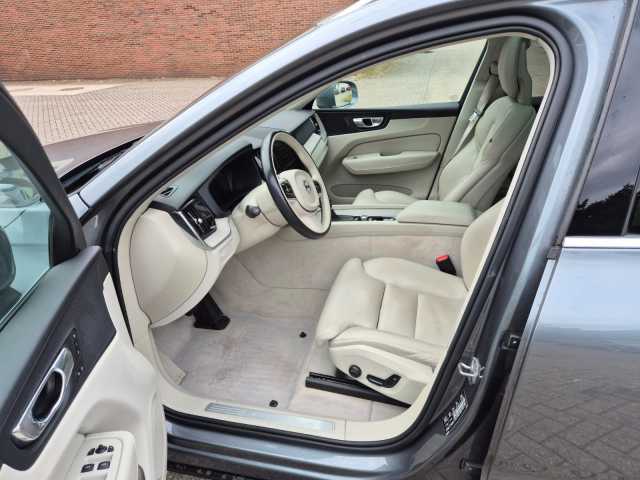 Volvo  Inscription AWD