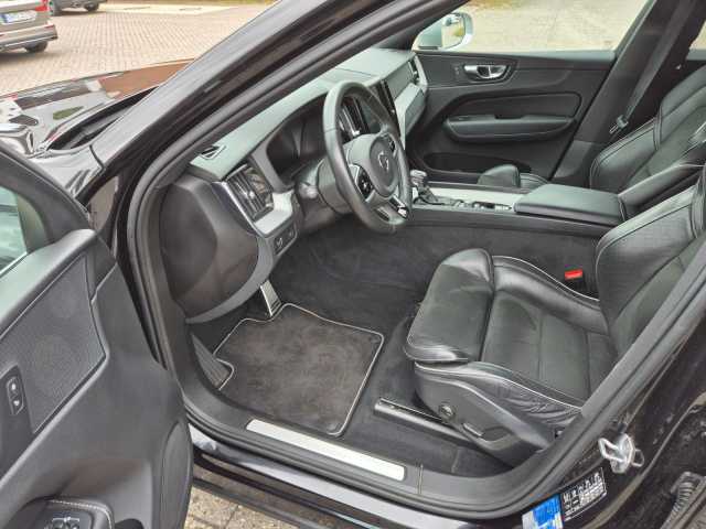 Volvo  R Design 2WD T4