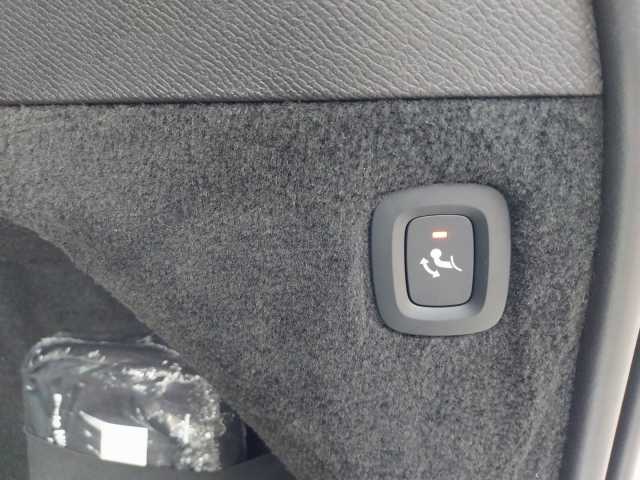 Volvo  B5 R Design AWD,  7 Sitzer