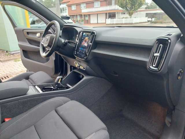 Volvo  Core Recharge Pure Electric 2WD