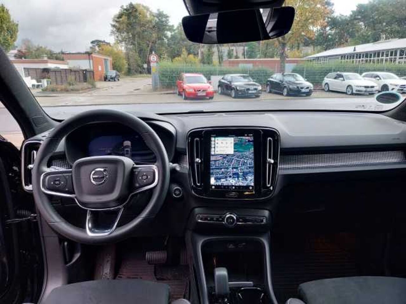 Volvo  B4 Ultra Black Edition 2WD