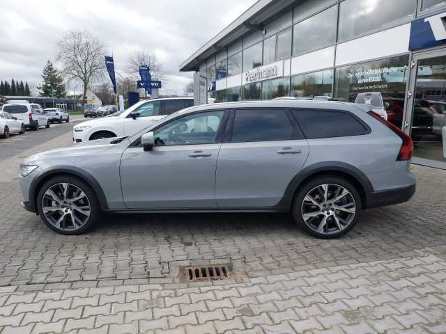 Volvo  B4 Cross Country Ultimate AWD