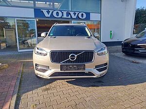 Volvo  D5 Momentum AWD LED, AHK, Navi,