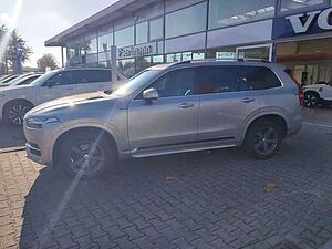 Volvo  D5 Momentum AWD LED, AHK, Navi,